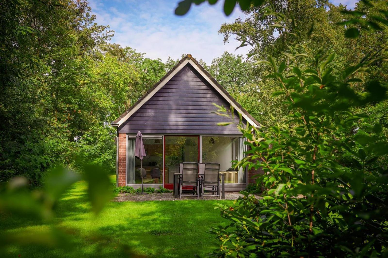 Vakantiepark Sallandshoeve Nieuw-Heeten Exterior photo